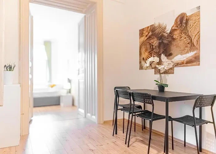Attractive 2br Near Akh Ideal For Short & Longstays Διαμέρισμα Βιέννη