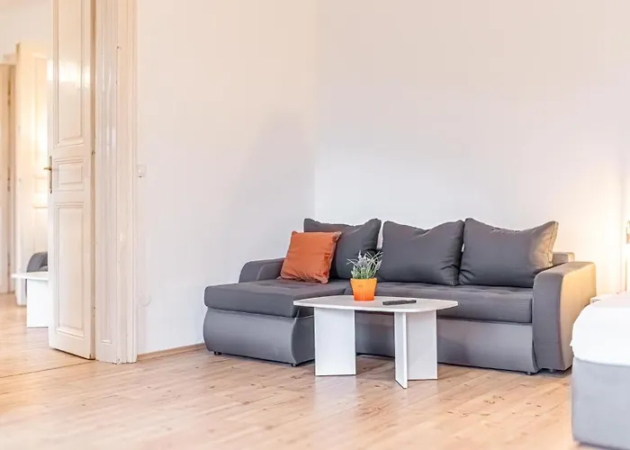 Διαμέρισμα Attractive 2br Near Akh Ideal For Short & Longstays Βιέννη