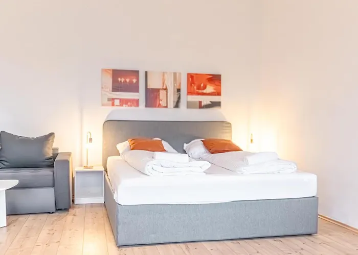 Attractive 2br Near Akh Ideal For Short & Longstays Διαμέρισμα *
