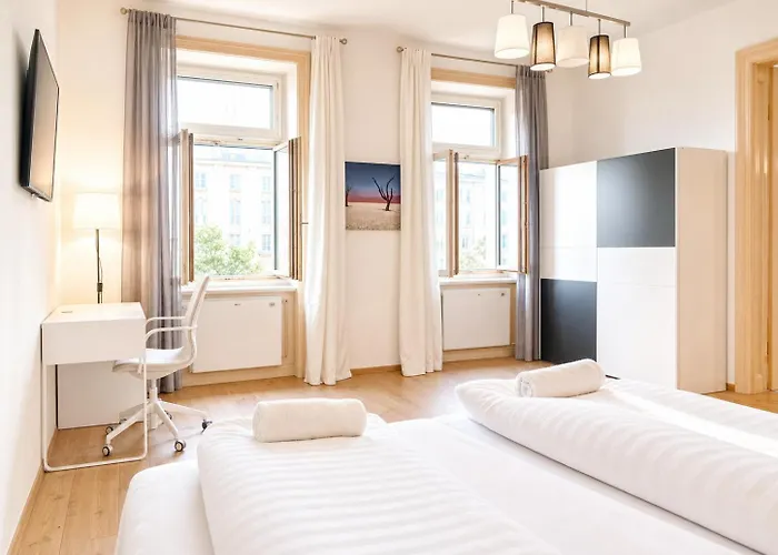 Apartament Attractive 2br Near Akh Ideal For Short & Longstays *