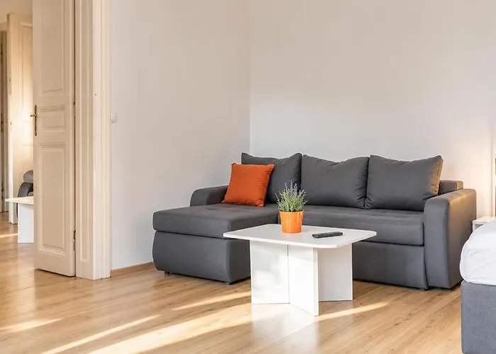 Διαμέρισμα Attractive 2br Near Akh Ideal For Short & Longstays Βιέννη